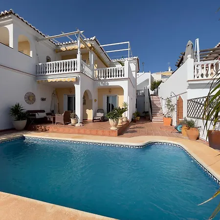Rd02 La Casa Hermosa * Torrox